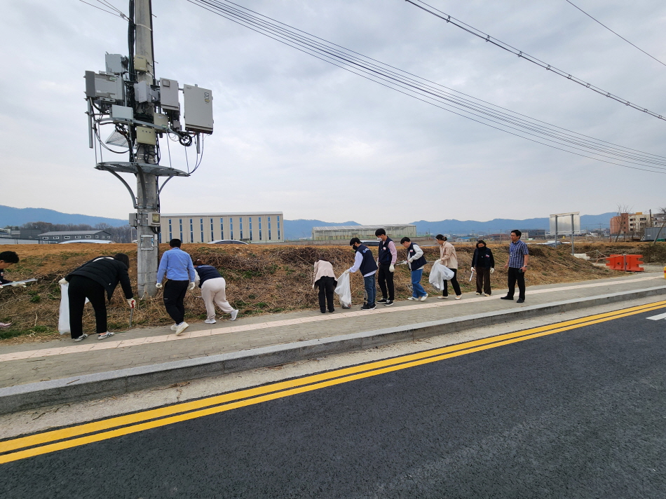 [크기변환]장애인종합복지관(플로킹 행사사진_3).jpg